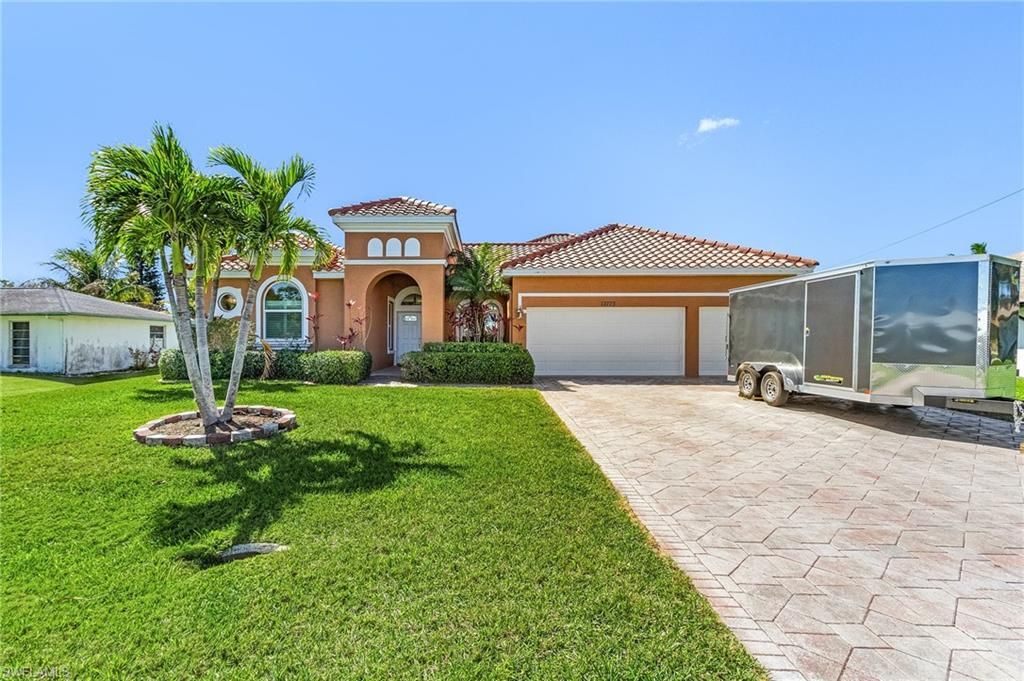 Attached, Backyard, Exterior, Facade, Mediterranean