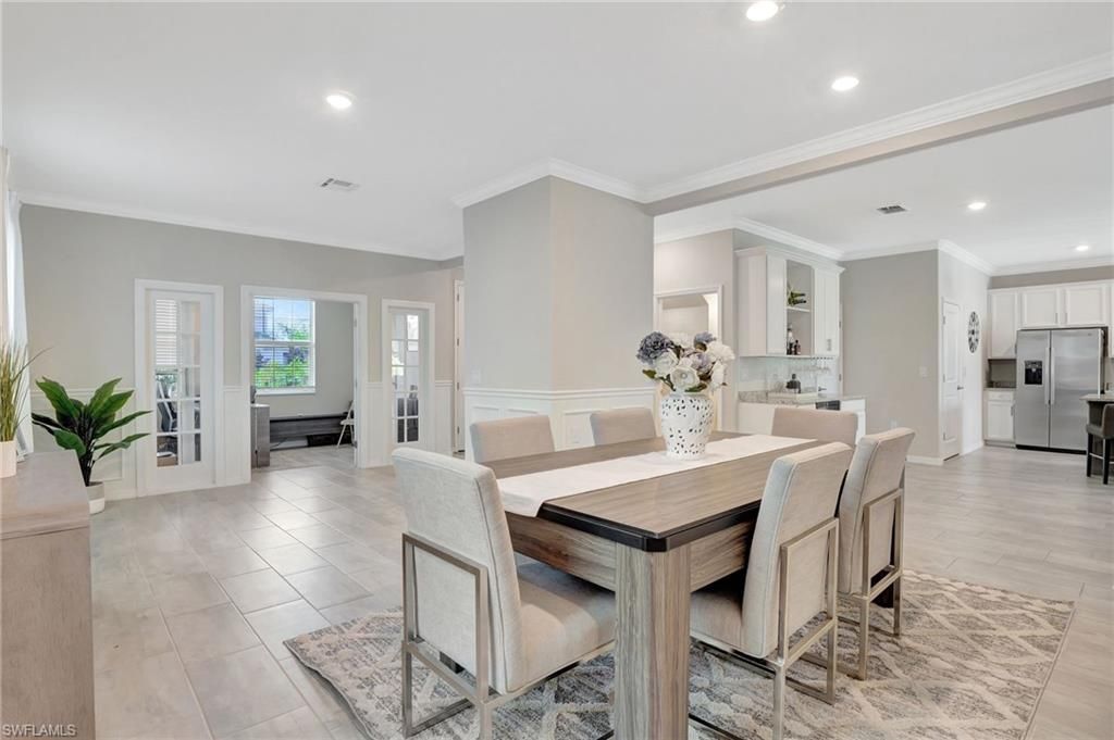 Dining room, Interior, Kitchen, Recessed Lighting, Stainless Steel Appliances