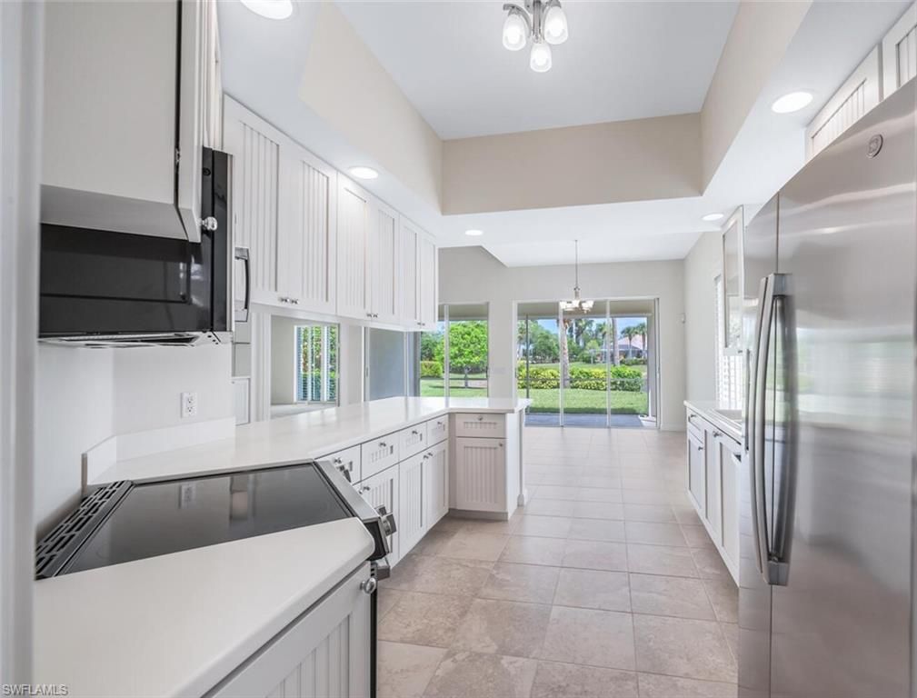 Chandelier, Interior, Kitchen, Recessed Lighting, Stainless Steel Appliances