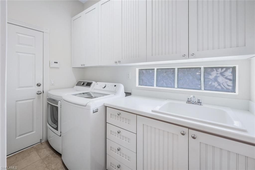 Interior, Washer