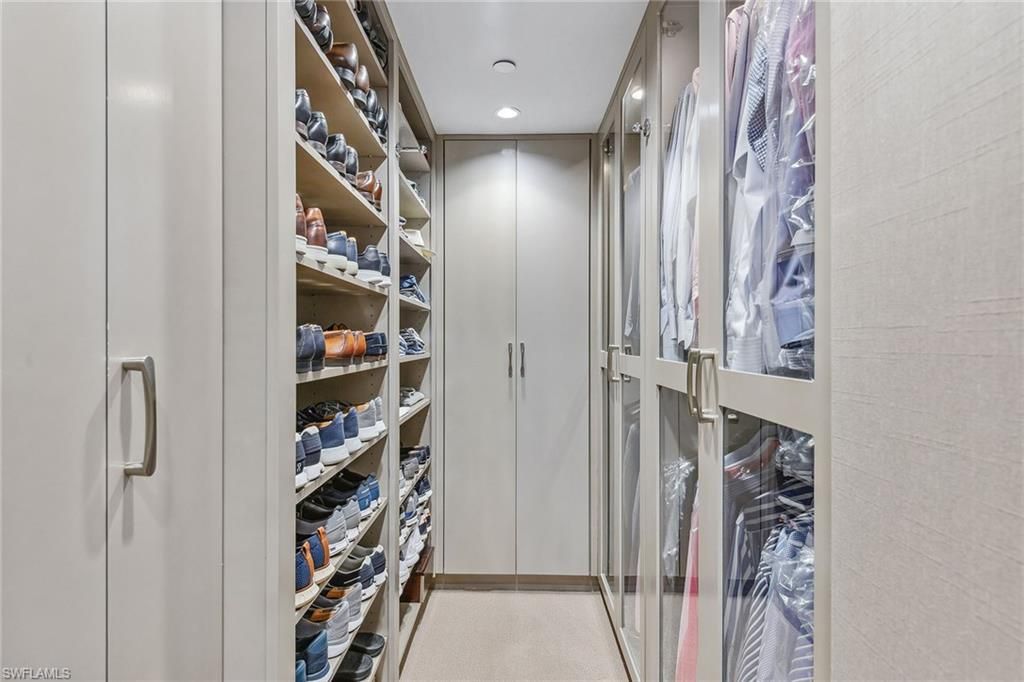 Interior, Recessed Lighting, Walk-in Closets