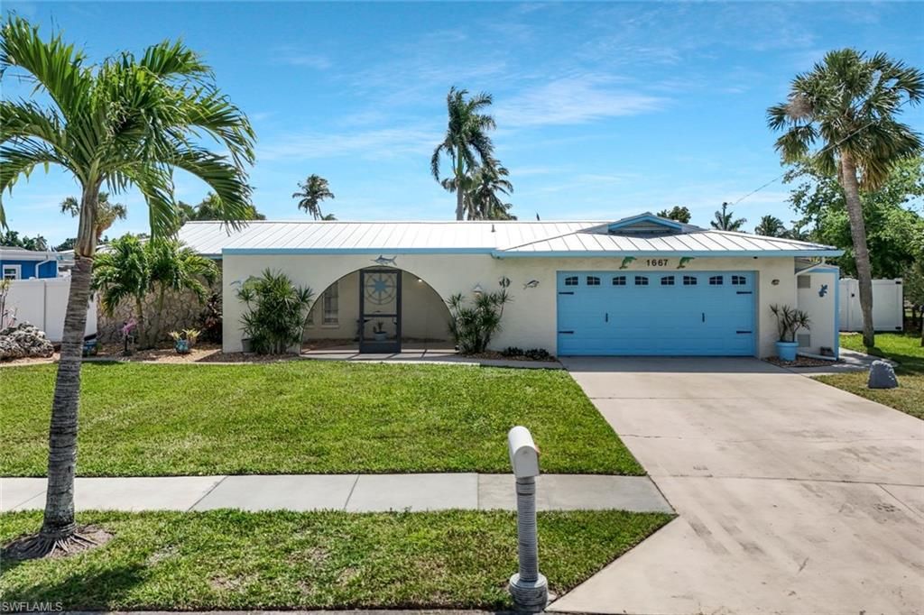 Attached, Backyard, Exterior, Facade, Ranch