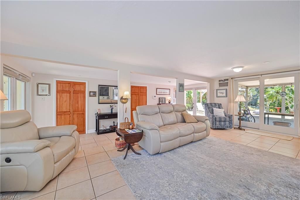 Interior, Living room