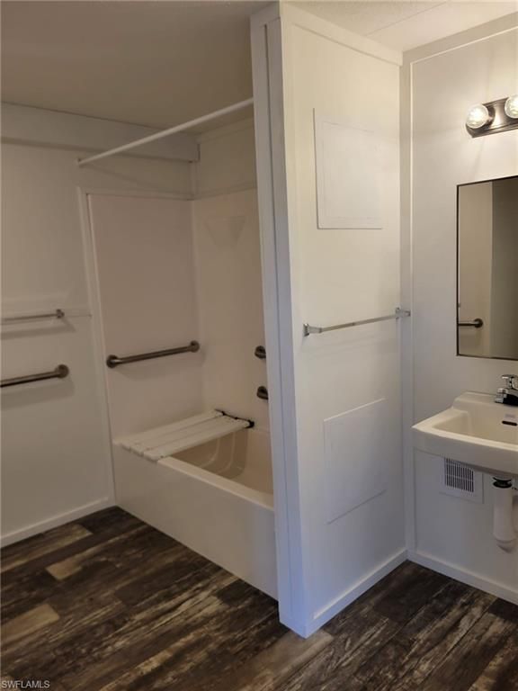 Bathroom, Interior, Wood Texture Flooring