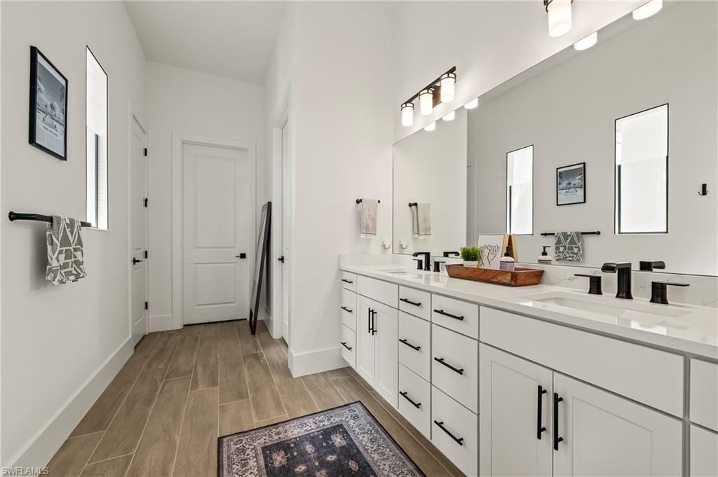 Bathroom, Dual Sink Vanities, Interior, Wood Texture Flooring