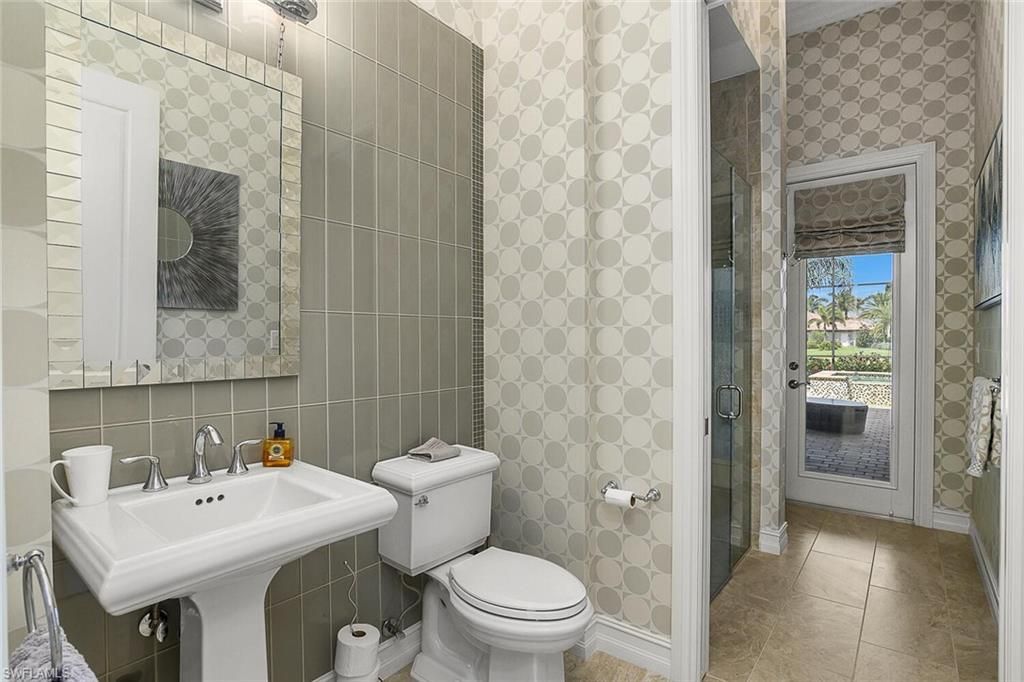 Bathroom, Interior