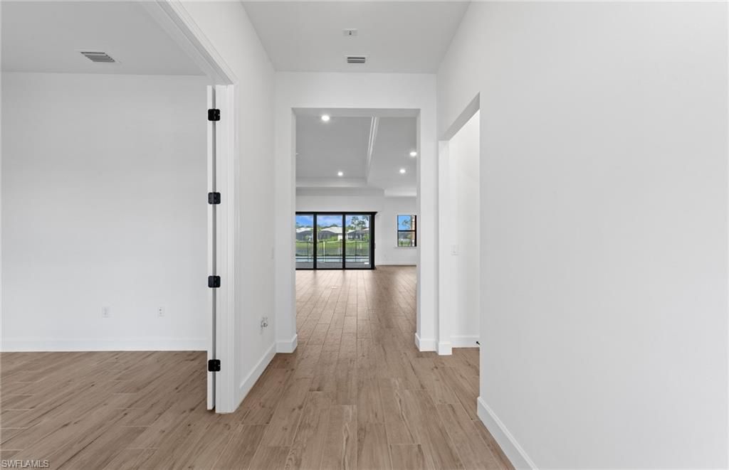 Empty room, Interior, Recessed Lighting, Wood Texture Flooring