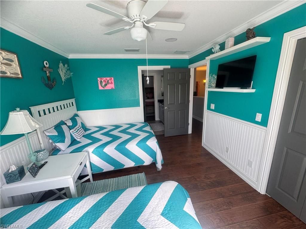 Bedroom, Interior, Wood Texture Flooring