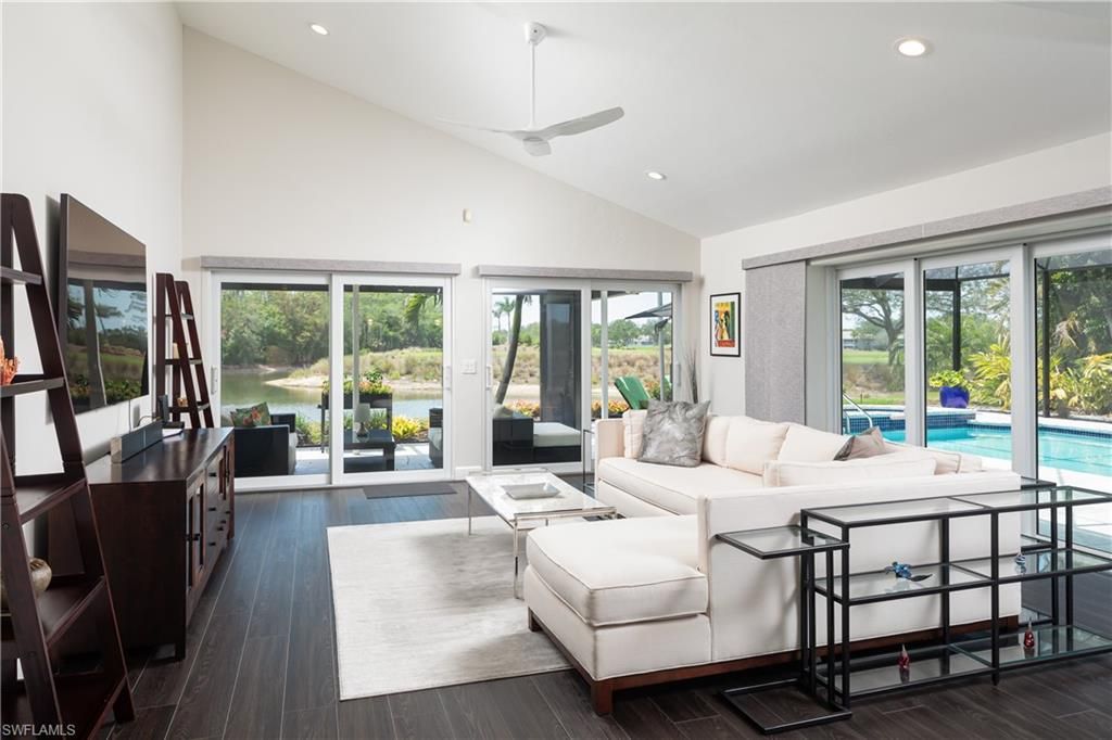Interior, Living room, Recessed Lighting, Water, Wood Texture Flooring