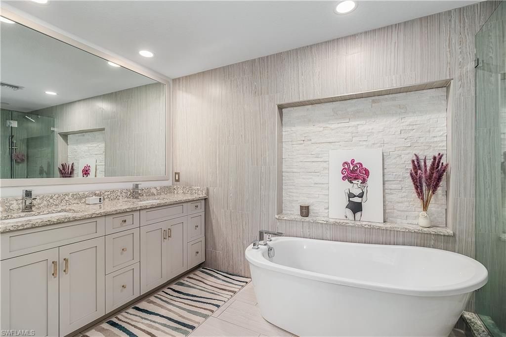 Bathroom, Dual Sink Vanities, Free Standing Baths, Interior, Recessed Lighting