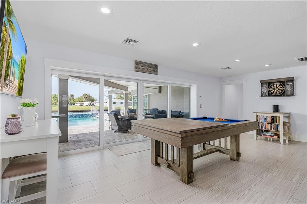 Billiard Table, Game Room, Interior, Recessed Lighting