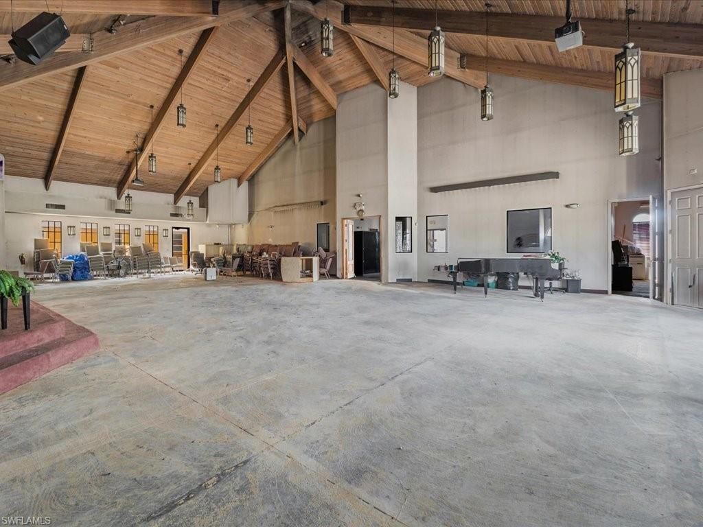 Interior, Pendant Lights, Wooden Beams, Wooden Ceilings