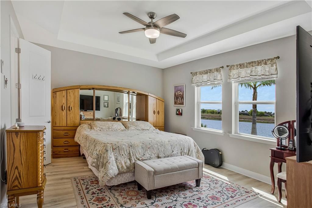 Bedroom, Interior, Water, Wood Texture Flooring