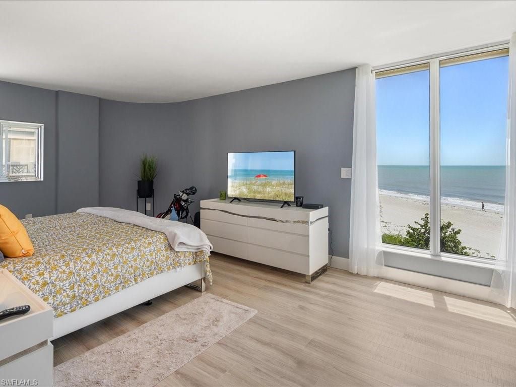 Bedroom, Interior, Water, Wood Texture Flooring