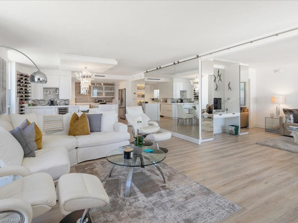 Chandelier, Dining room, Interior, Kitchen, Living room, Pendant Lights, Wood Texture Flooring