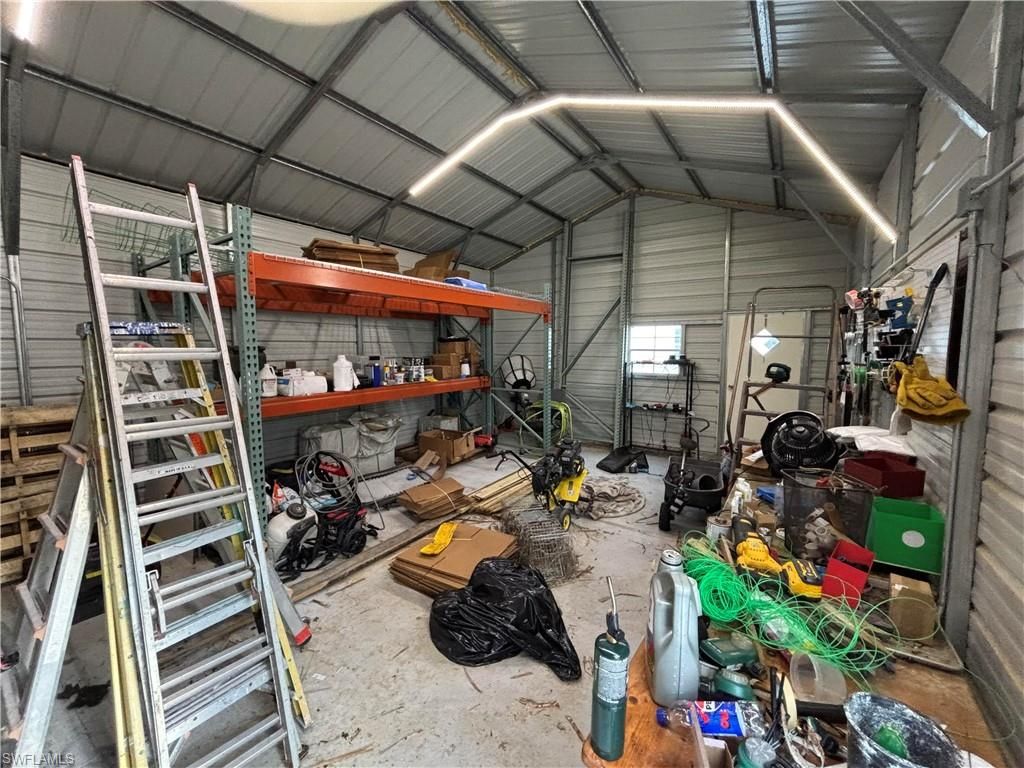 Garage, Interior