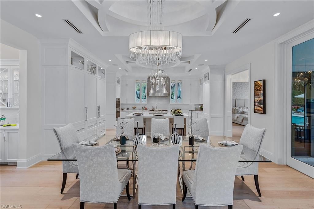 Chandelier, Dining room, Interior, Recessed Lighting, Wood Texture Flooring