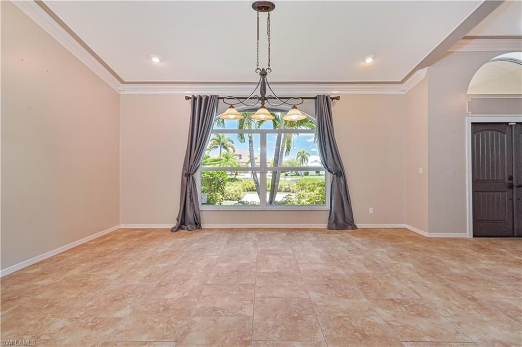 Empty room, Interior, Pendant Lights, Recessed Lighting
