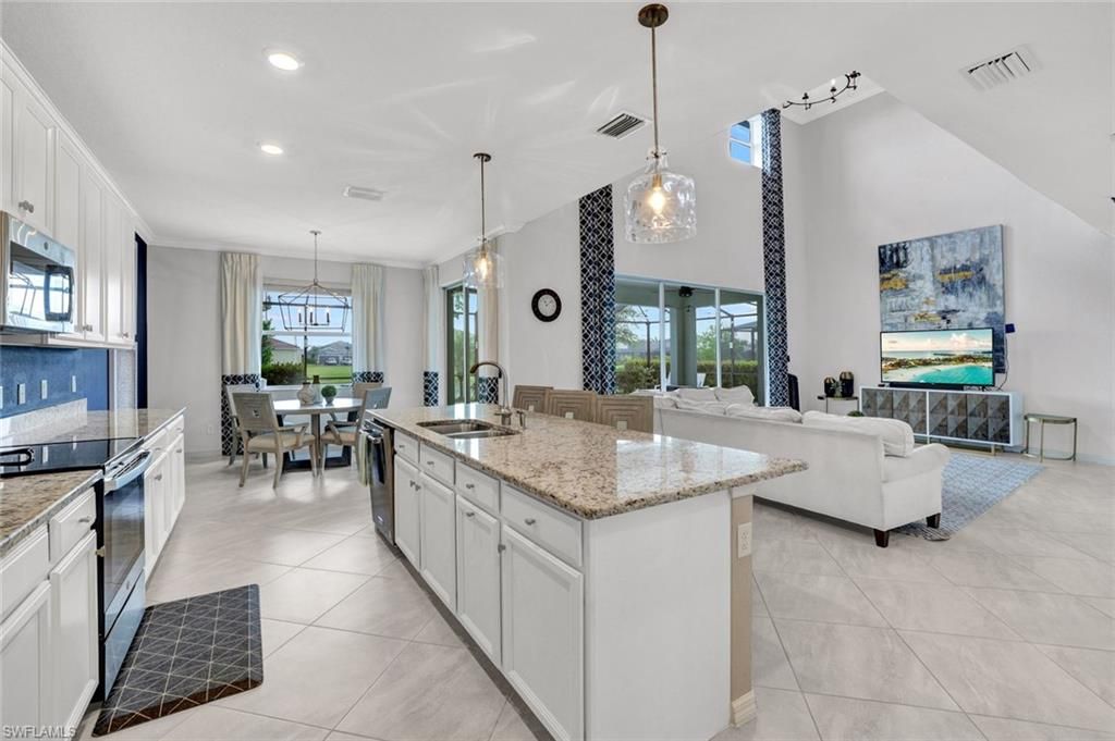 Dining room, Interior, Kitchen, Living room, Pendant Lights, Recessed Lighting