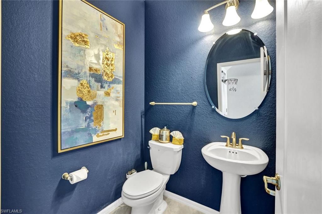 Bathroom, Interior