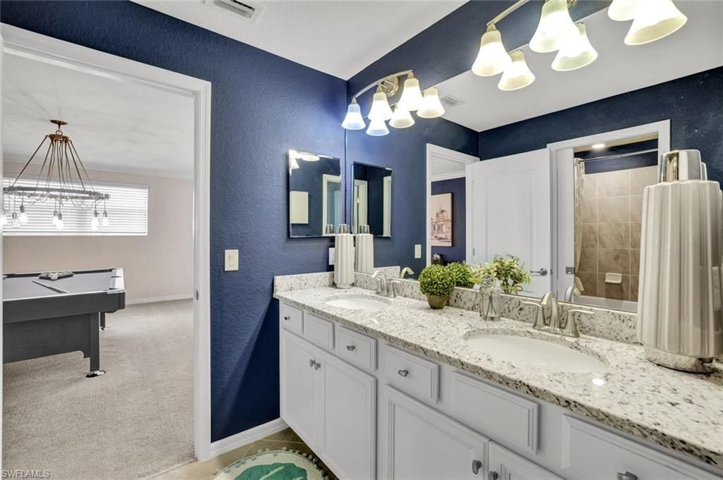 Bathroom, Dual Sink Vanities, Interior