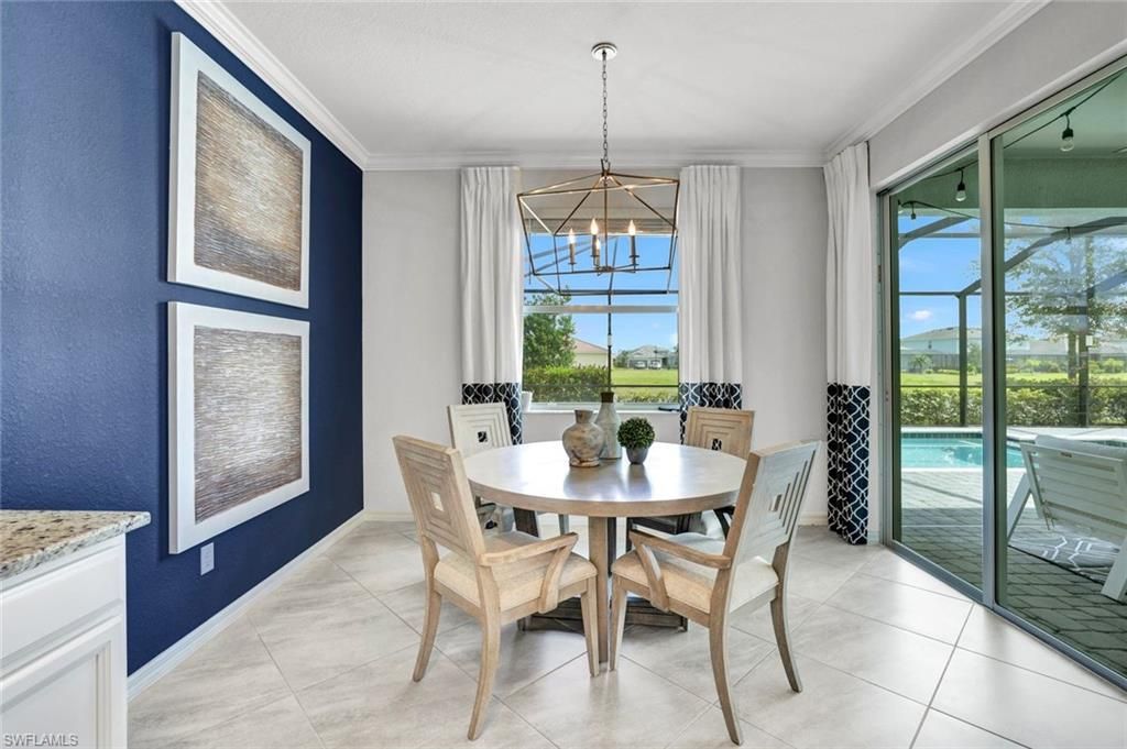 Dining room, Interior, Pendant Lights, Sun Room