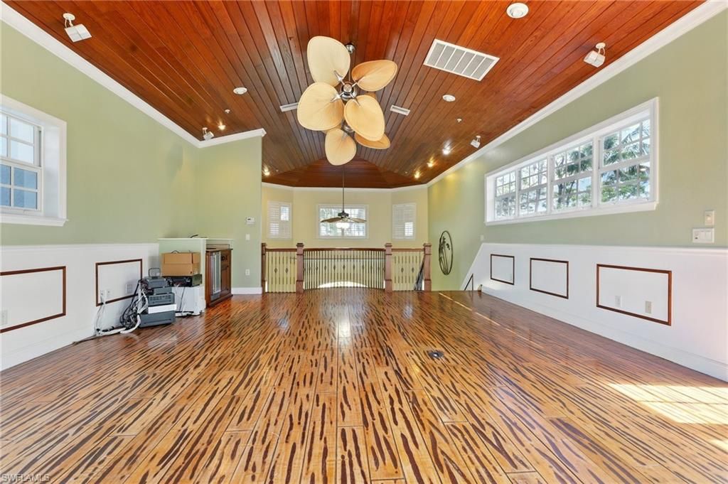 Interior, Recessed Lighting, Wooden Ceilings, Wood Texture Flooring