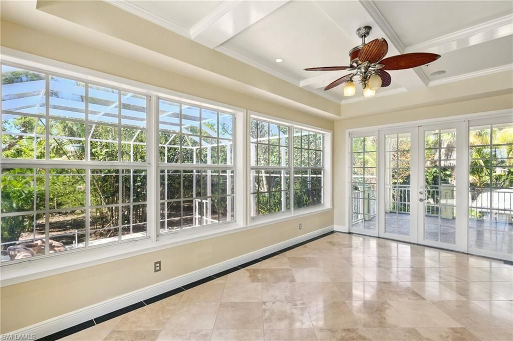 Empty room, Interior, Recessed Lighting, Sun Room
