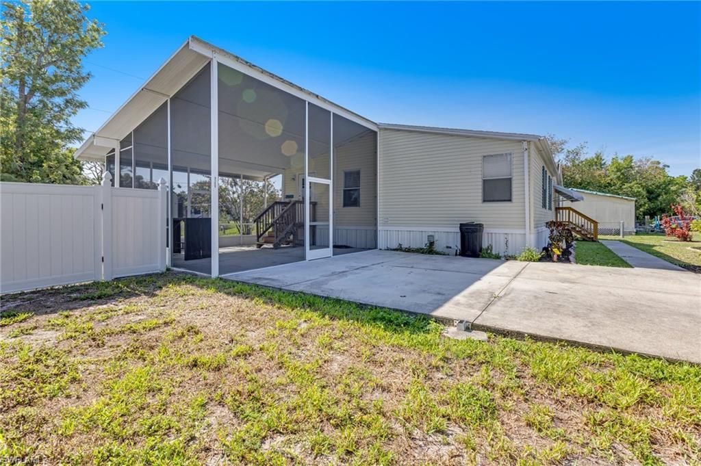 Backyard, Exterior
