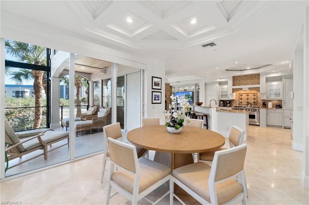 Dining room, Interior, Kitchen, Recessed Lighting, Stainless Steel Appliances