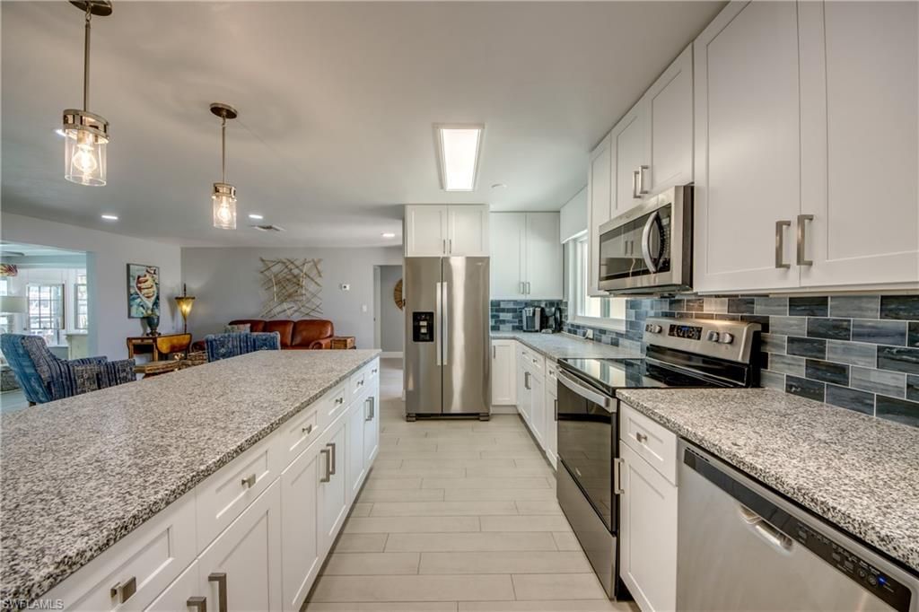 Interior, Kitchen, Pendant Lights, Recessed Lighting, Stainless Steel Appliances