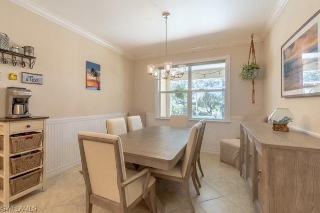 Dining room, Interior, Pendant Lights