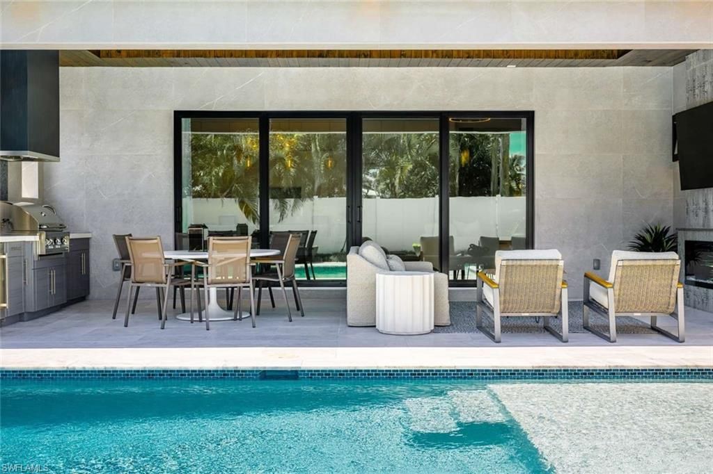 Exterior, Fireplace, Pool