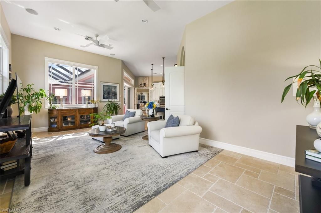 Interior, Living room, Pendant Lights, Recessed Lighting