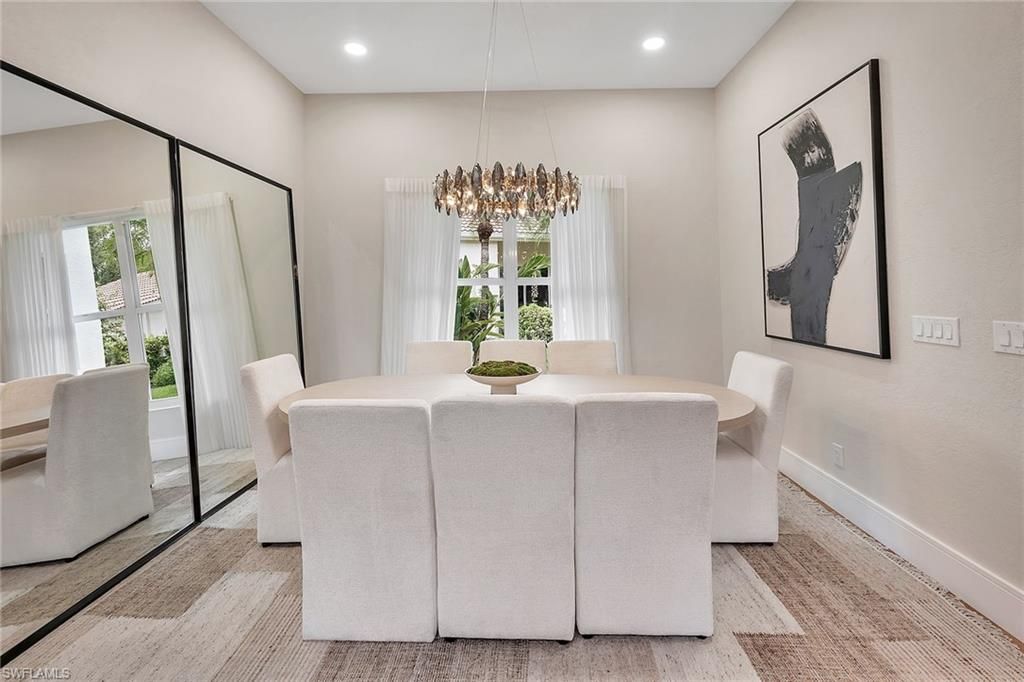 Dining room, Interior, Pendant Lights, Recessed Lighting