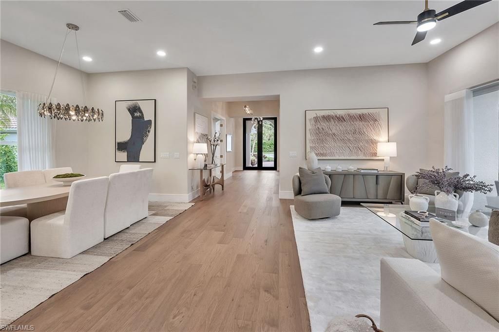 Dining room, Interior, Living room, Pendant Lights, Recessed Lighting, Wood Texture Flooring