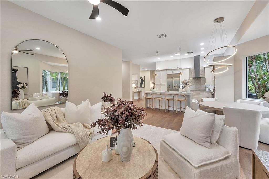 Dining room, Interior, Kitchen, Living room, Pendant Lights, Recessed Lighting, Wood Texture Flooring
