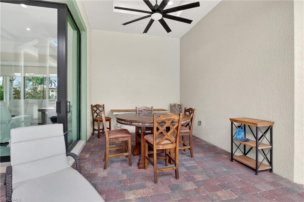Dining room, Interior, Recessed Lighting