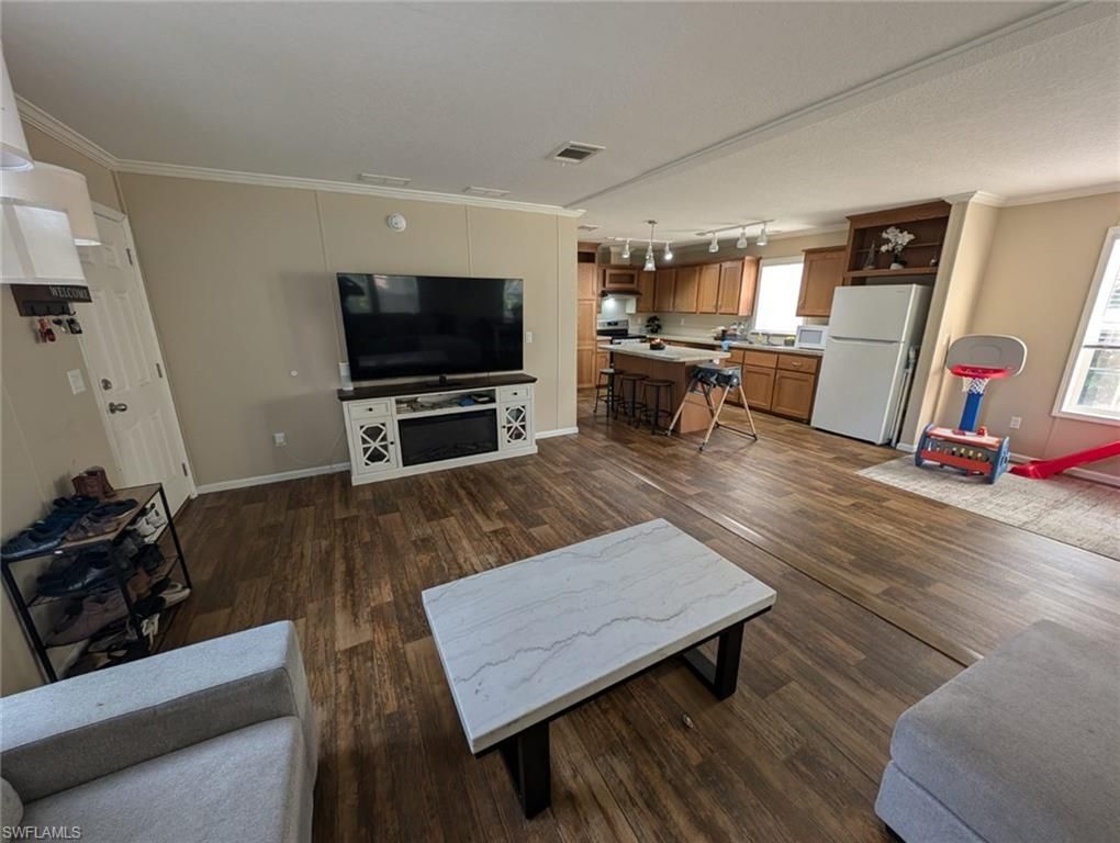 Interior, Kitchen, Pendant Lights, Wood Texture Flooring