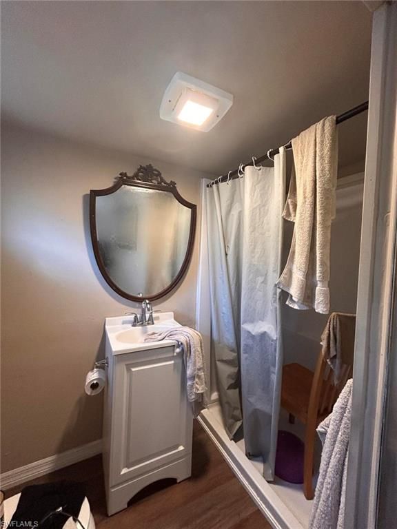 Bathroom, Interior, Wood Texture Flooring