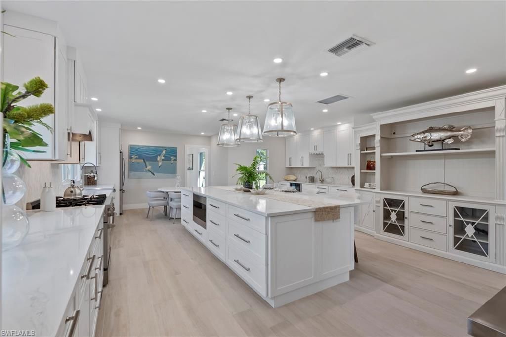 Interior, Kitchen, Pendant Lights, Recessed Lighting, Wood Texture Flooring