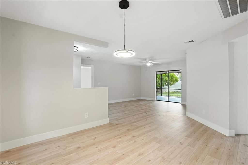 Empty room, Interior, Pendant Lights, Wood Texture Flooring