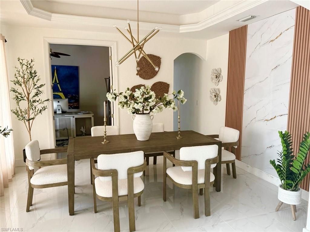 Dining room, Interior, Marble, Pendant Lights