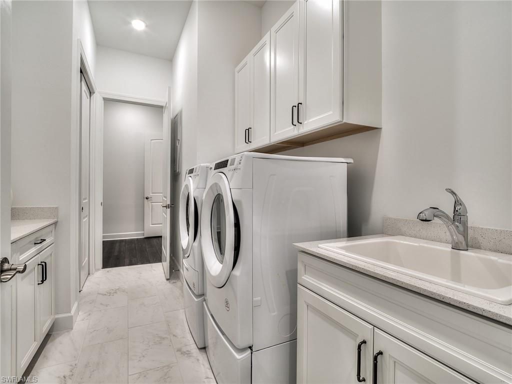 Interior, Marble, Recessed Lighting, Washer