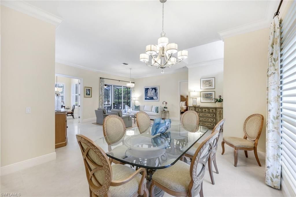 Chandelier, Dining room, Interior, Living room, Pendant Lights