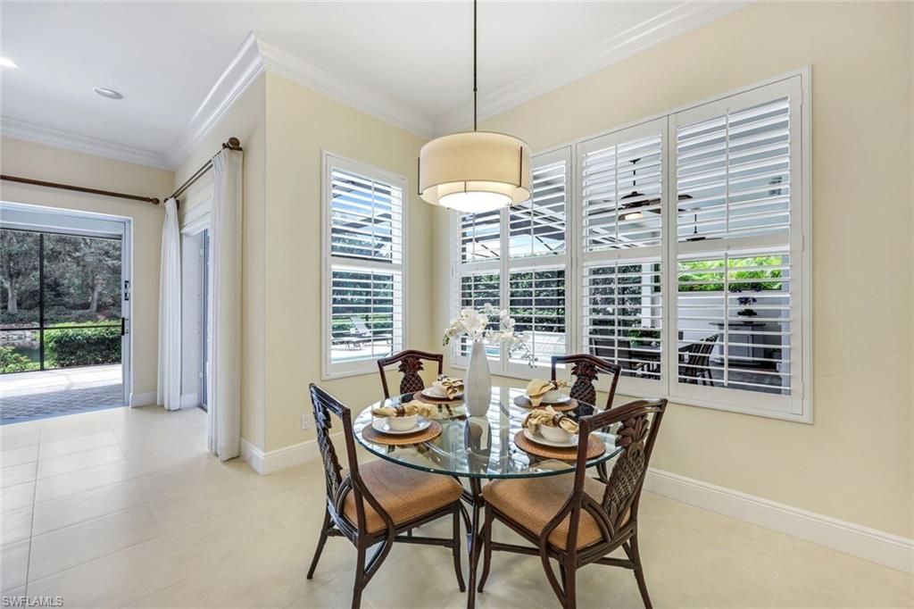 Dining room, Interior, Pendant Lights, Recessed Lighting