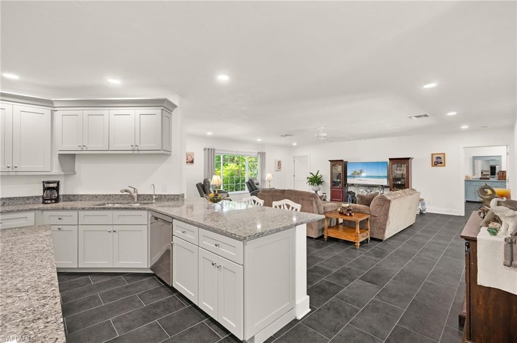 Interior, Kitchen, Living room, Recessed Lighting