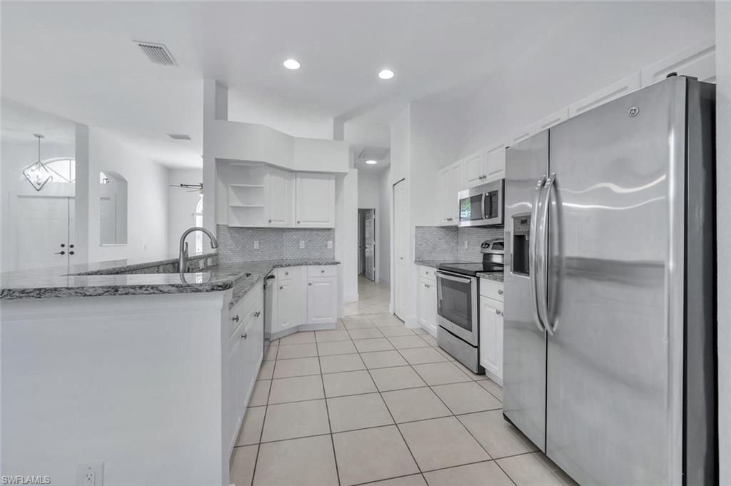 Interior, Kitchen, Pendant Lights, Recessed Lighting, Stainless Steel Appliances