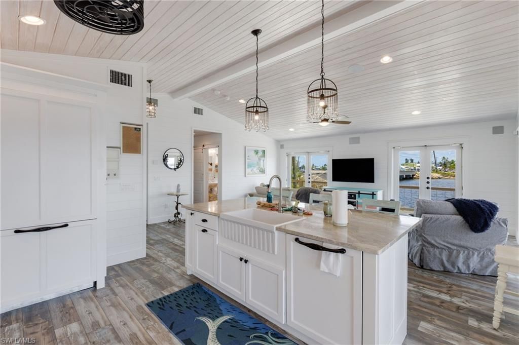 Interior, Kitchen, Pendant Lights, Recessed Lighting, Wood Texture Flooring