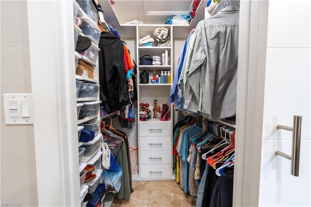 Interior, Walk-in Closets